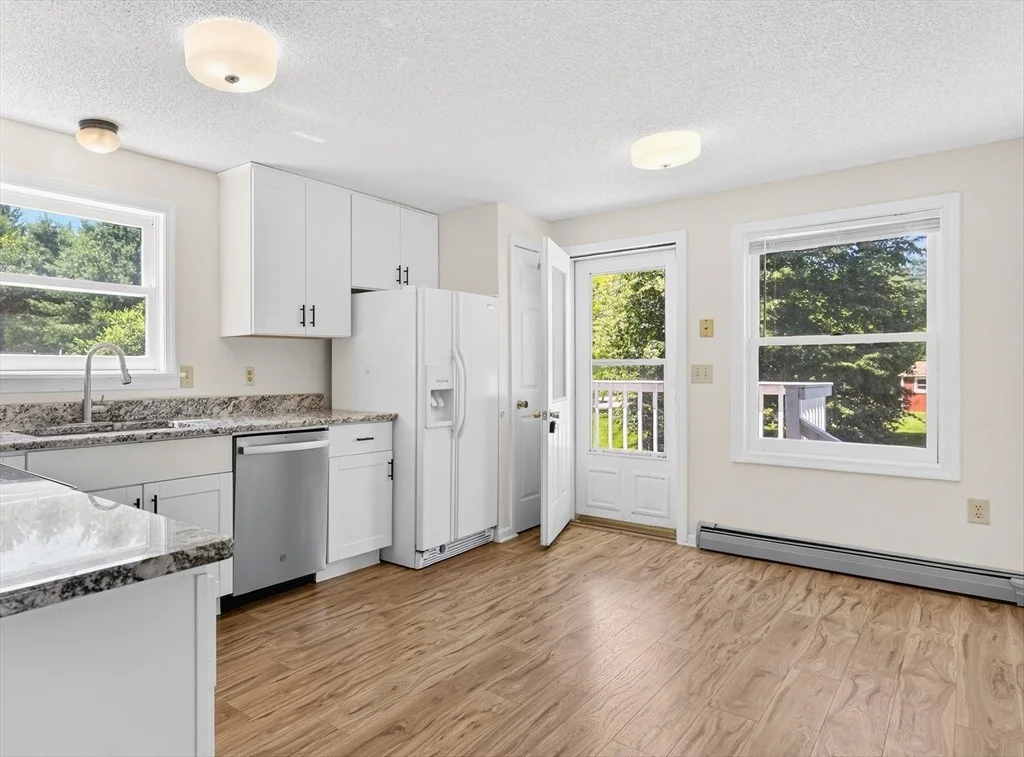 Photo of 32 Sarah Ln