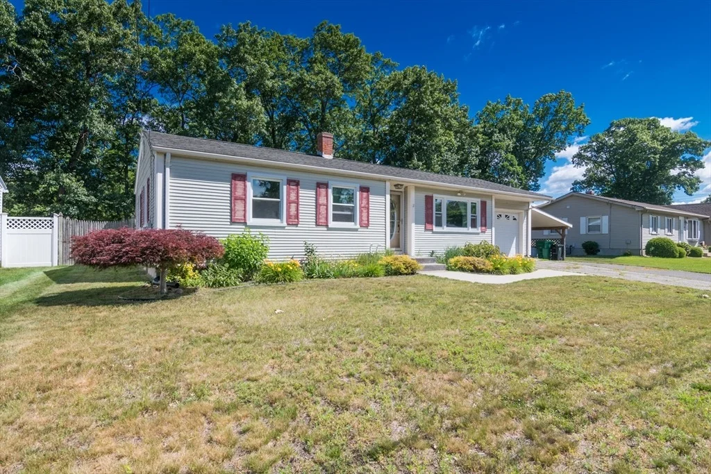 Photo of 12 Daniel Dr