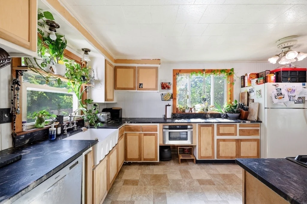 Photo of 64 Mero St.