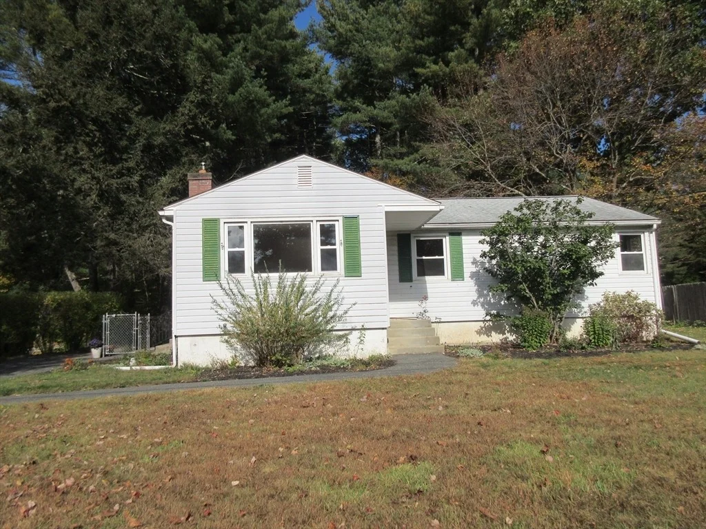 Photo of 23 Pinebrook Circle