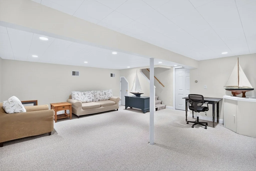 Photo of 98 Bay Lane