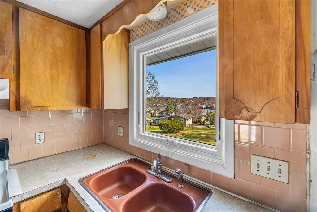 Photo of 21 Champlain Dr