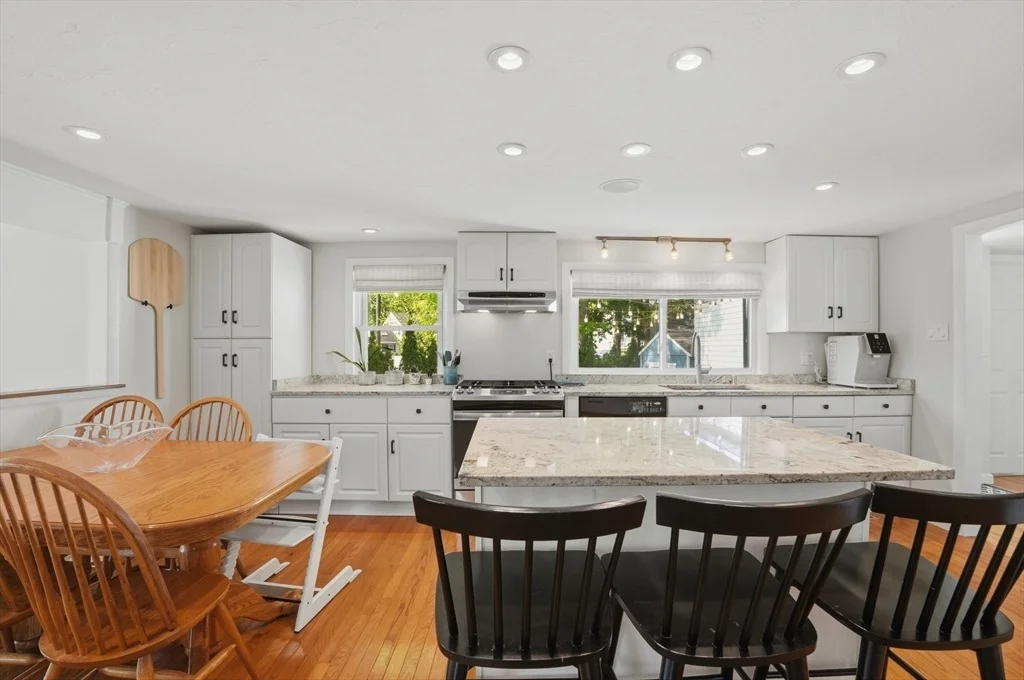 Photo of 12 Pleasant Cir