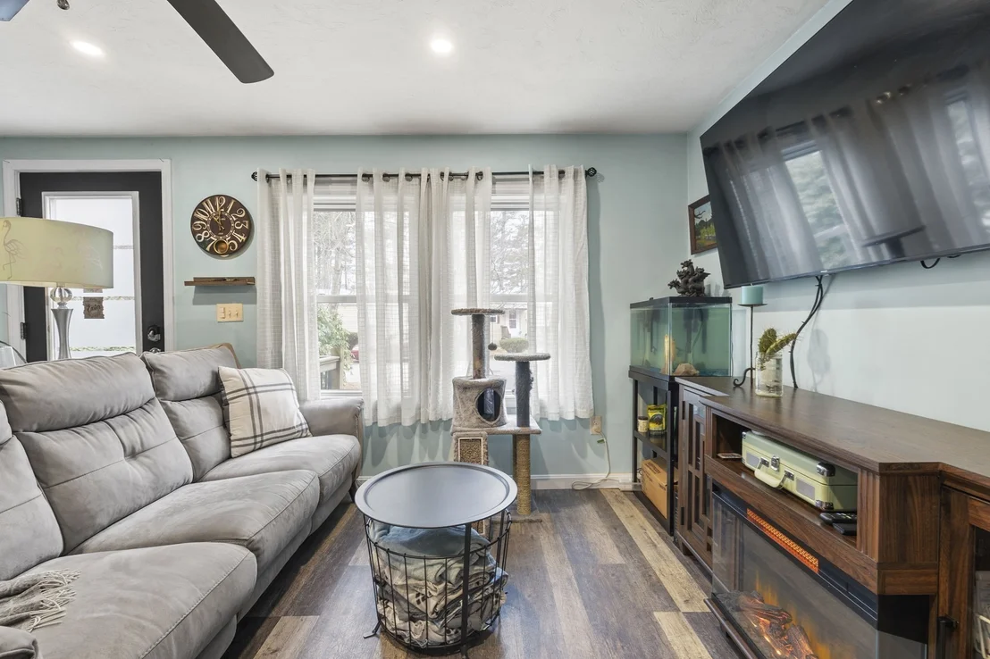 Photo of 27 Siesta Drive