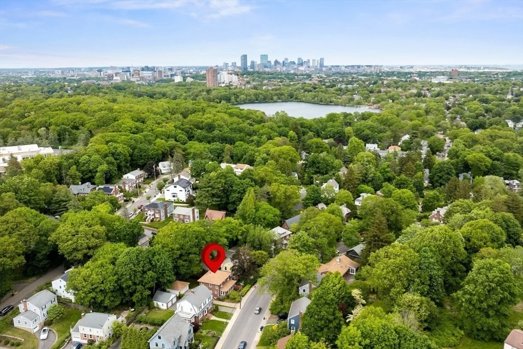 Photo of 301 Pond St