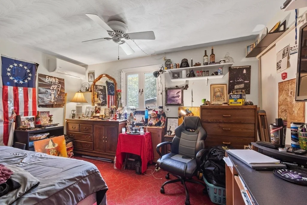 Photo of 40 Ruthellen Road
