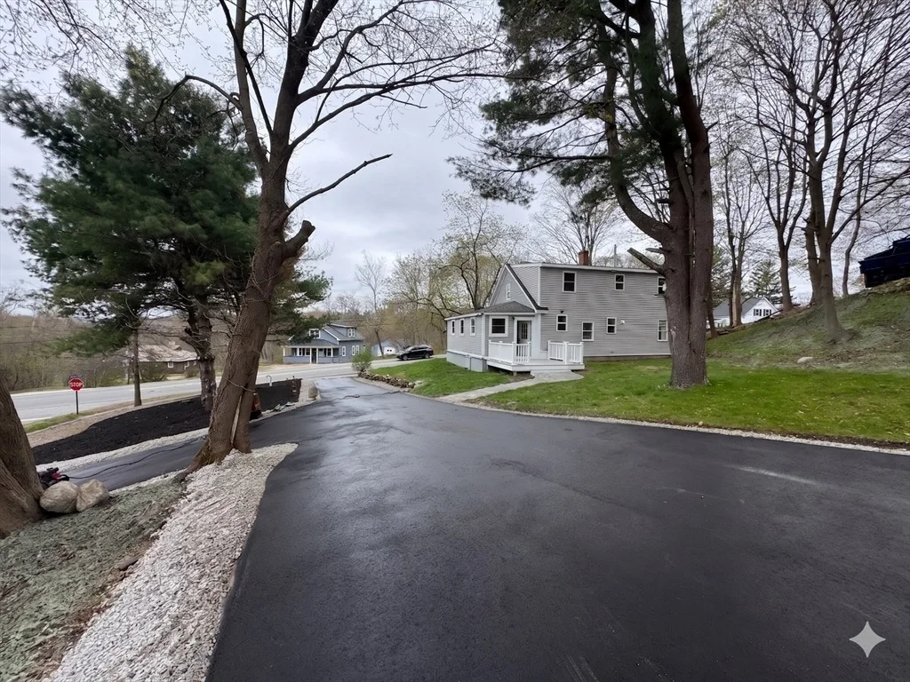Photo of 98 Elm St