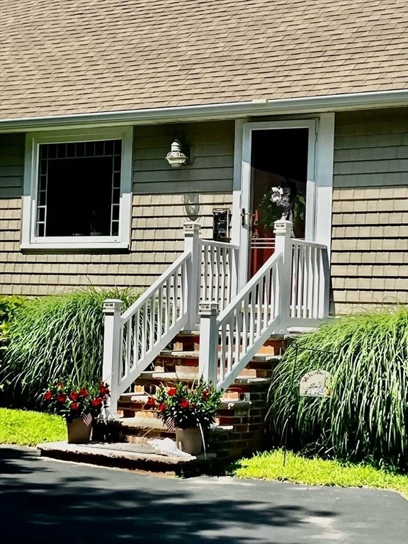 Photo of 61 Barnstable Road