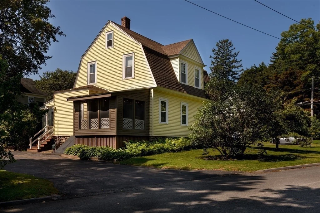 Photo of 28 Holt Road