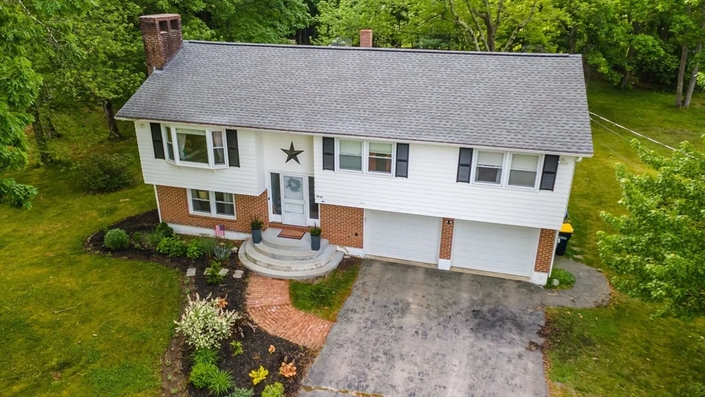 Photo of 32 Alvirne Dr