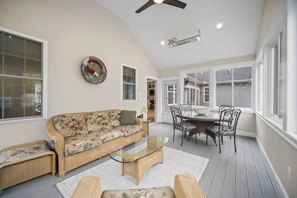 Photo of 8 Julian Lane
