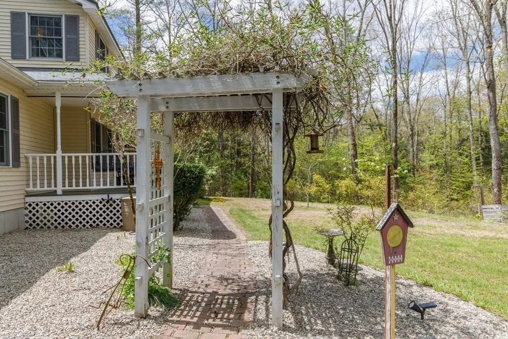 Photo of 1478 Conant Road