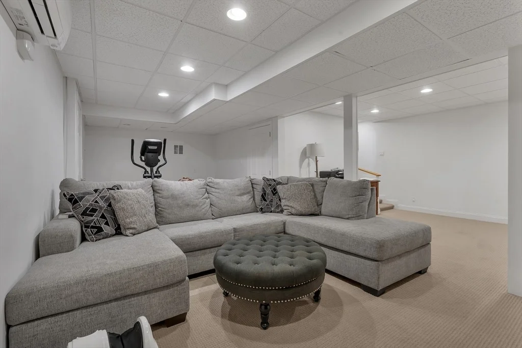 Photo of 6 Fleuette Drive