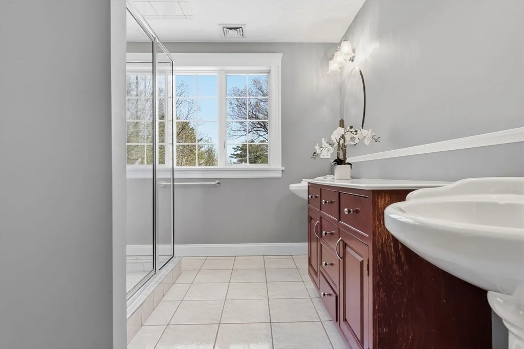 Photo of 1 Colonial Drive