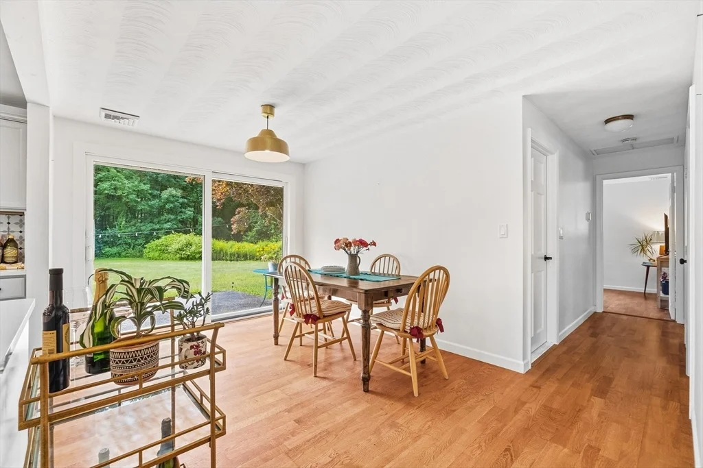 Photo of 38 Ruthellen Rd