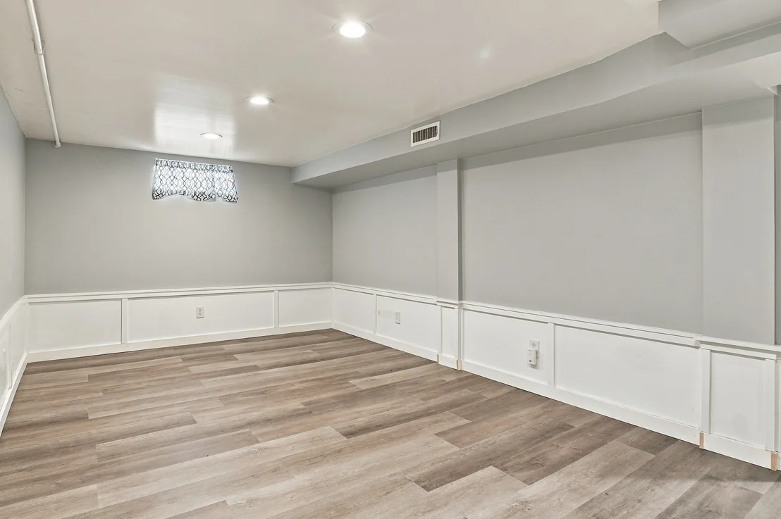Photo of 6 Danielian Drive