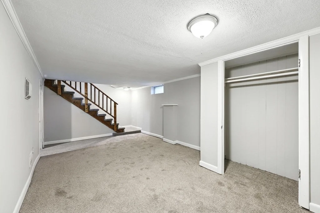 Photo of 69 Willard Ave