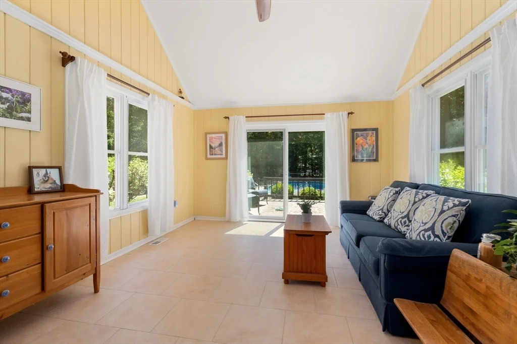 Photo of 180 Loomis Ridge