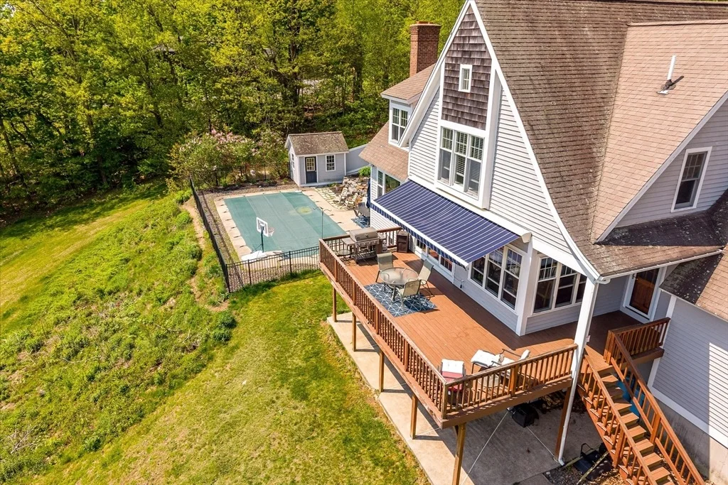 Photo of 152 Mountain Rd
