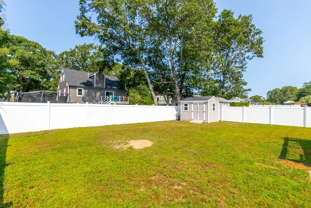 Photo of 4 Standish Ave