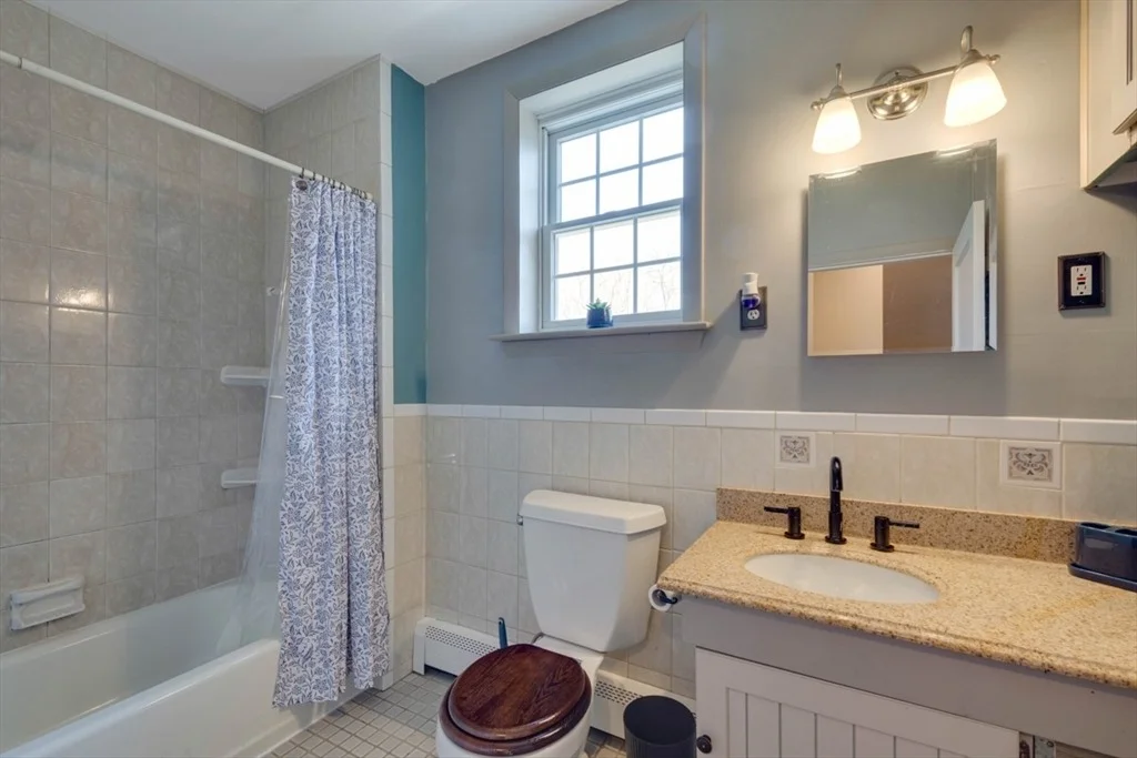 Photo of 232 Randall Rd