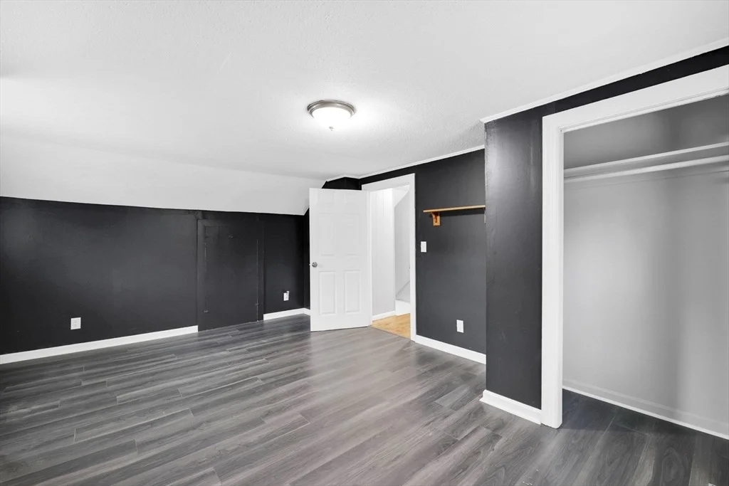 Photo of 38 Tinkham Rd