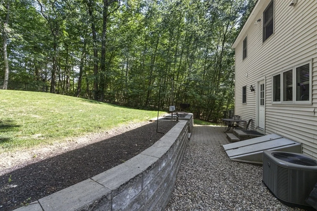 Photo of 19 Laurel Glades