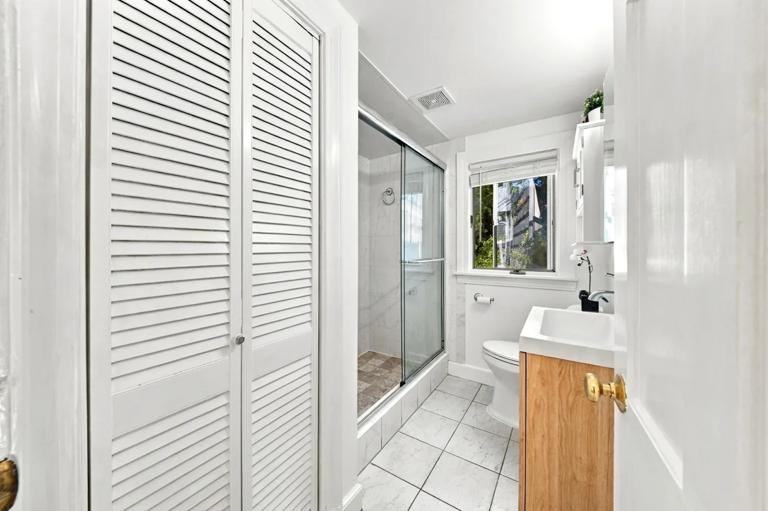 Photo of 147 Elmlawn Rd
