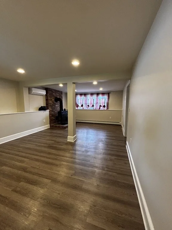 Photo of 860 Main St.