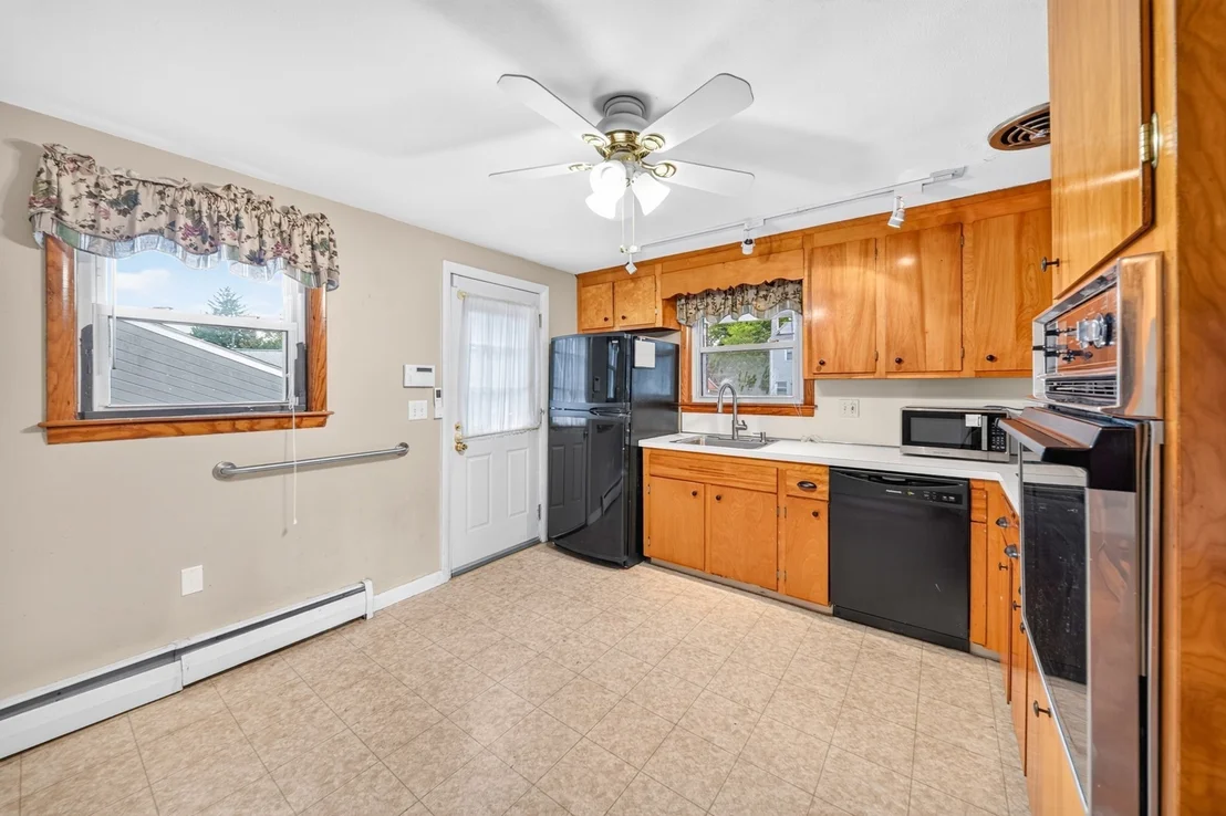 Photo of 33 Fairchild