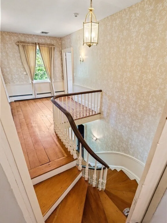 Photo of 8 Washington Street