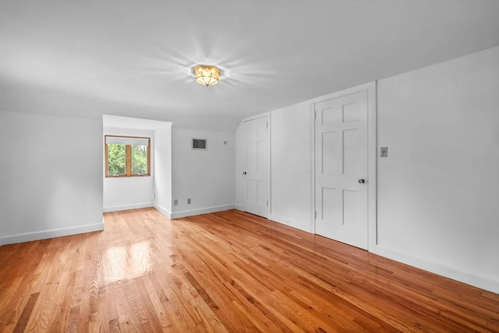 Photo of 114 Parker Rd