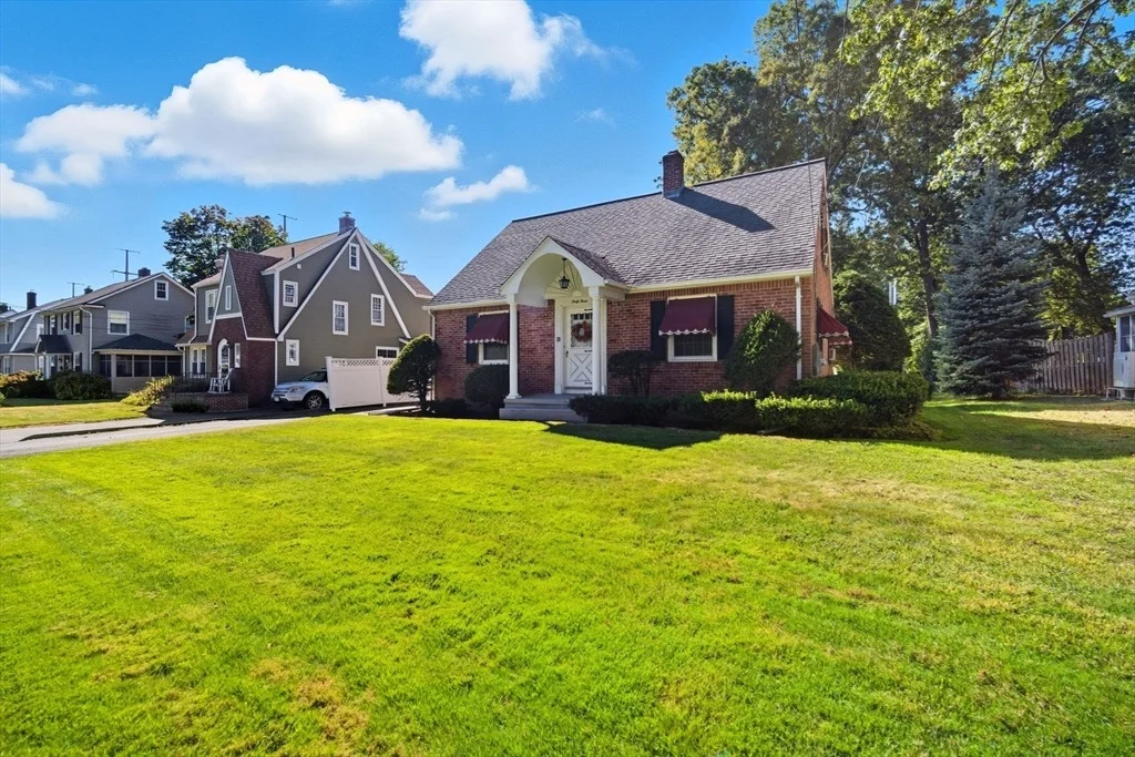 Photo of 43 Greenleaf Ave