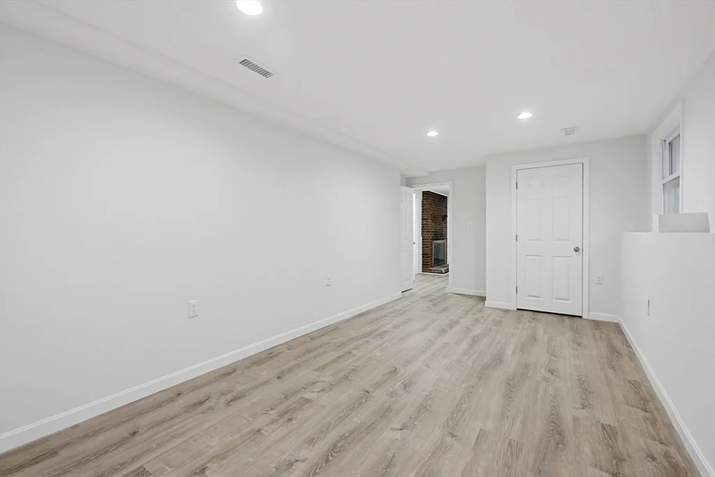 Photo of 58 Ray Ave