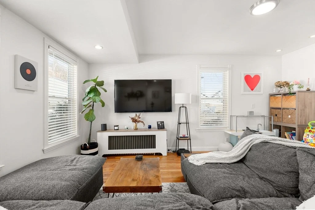 Photo of 62 Maple St