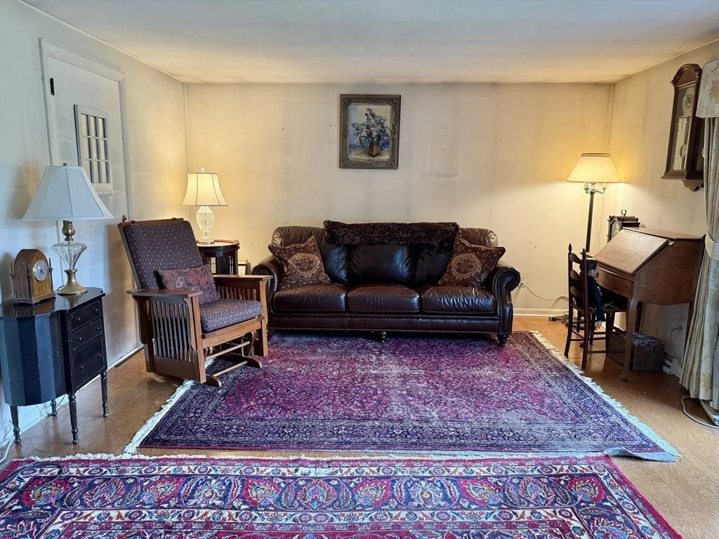Photo of 16 Meadowview Rd