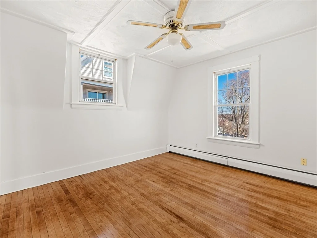 Photo of 72 Cook St
