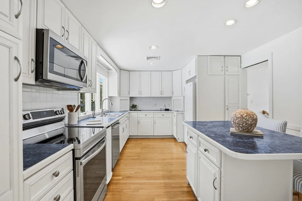 Photo of 7 Baskin Road