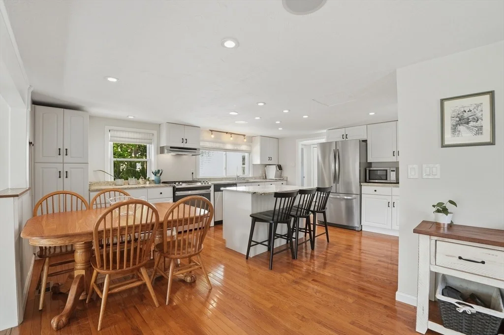 Photo of 12 Pleasant Cir