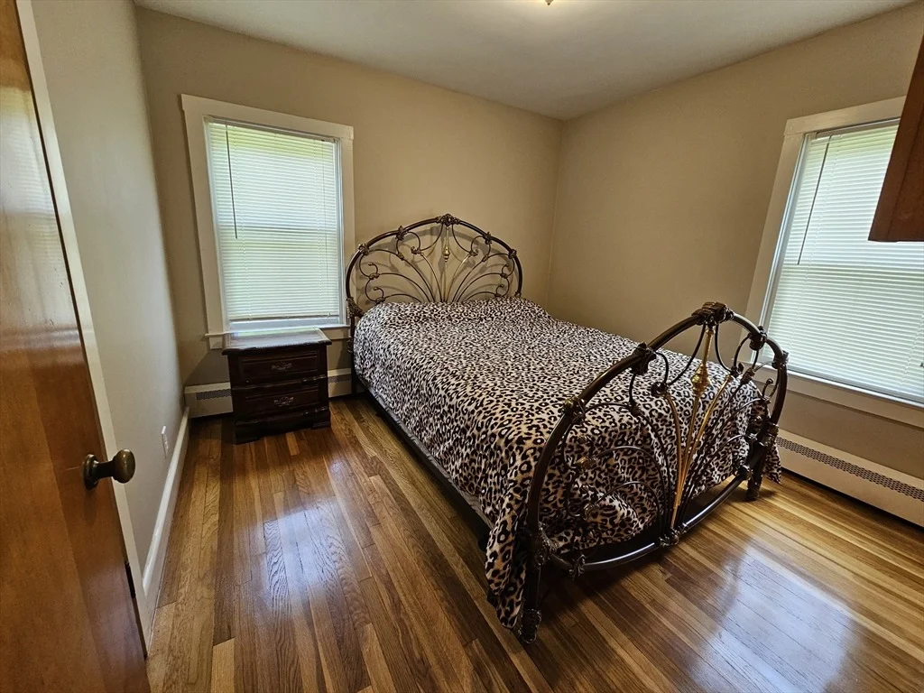 Photo of 461 River Rd