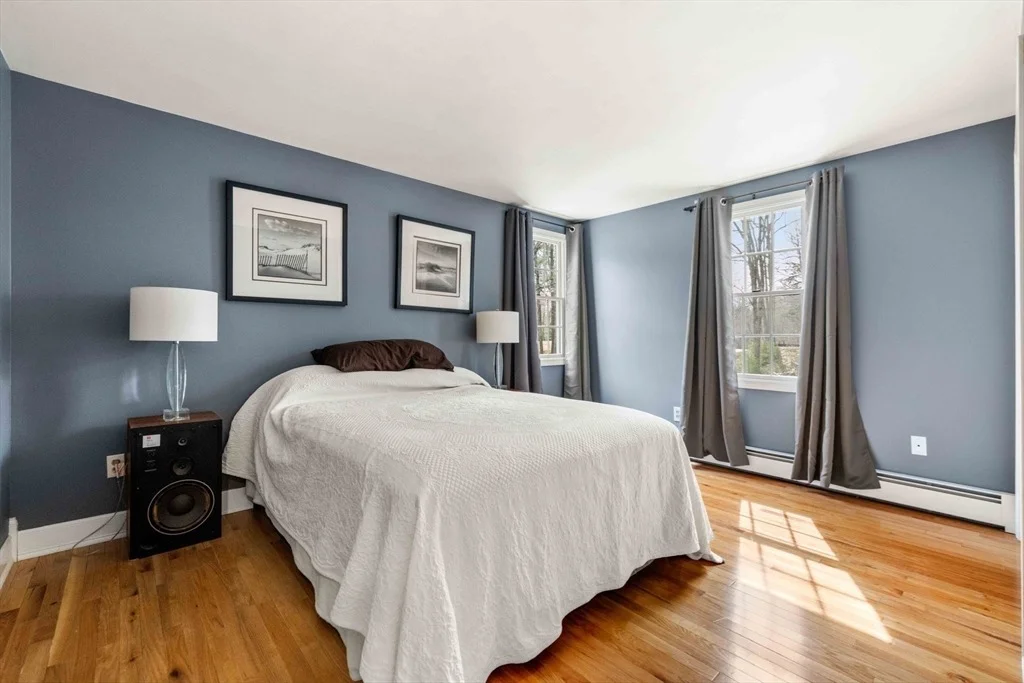 Photo of 12 Inverness Cir