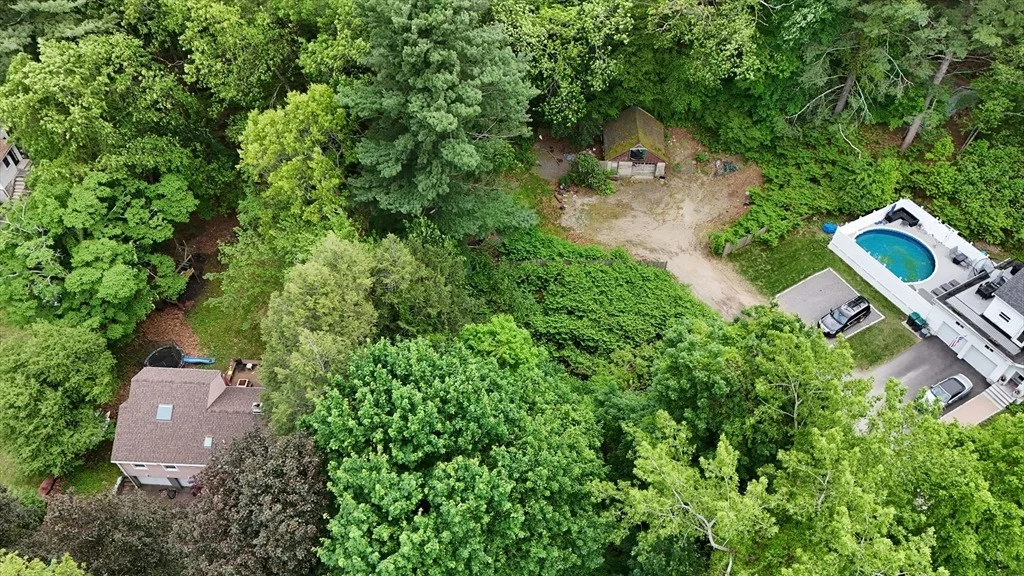 Photo of 4 Shore Rd