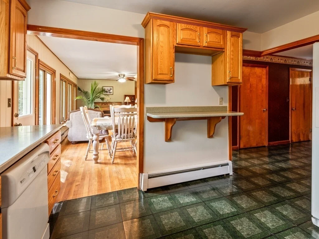 Photo of 30 Russell Hill Rd