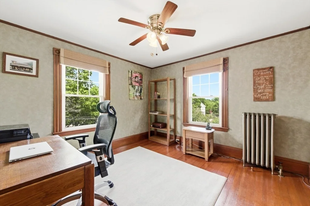 Photo of 6 Buttonwood Lane