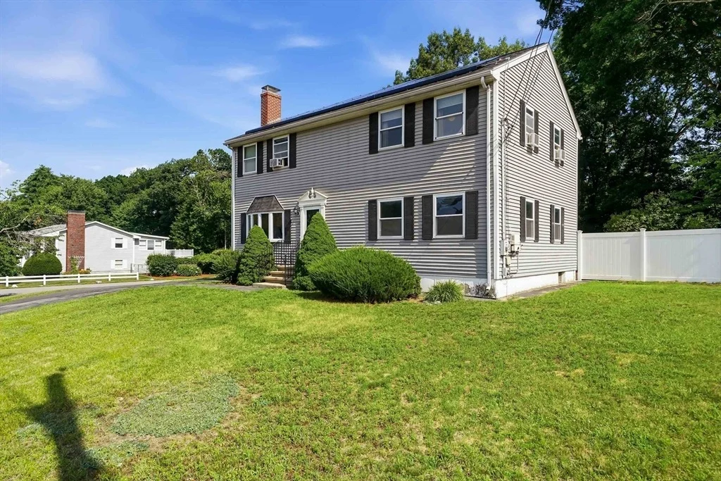 Photo of 22 Colonial Drive