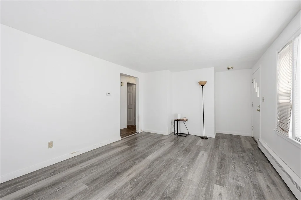 Photo of 55 River Rd