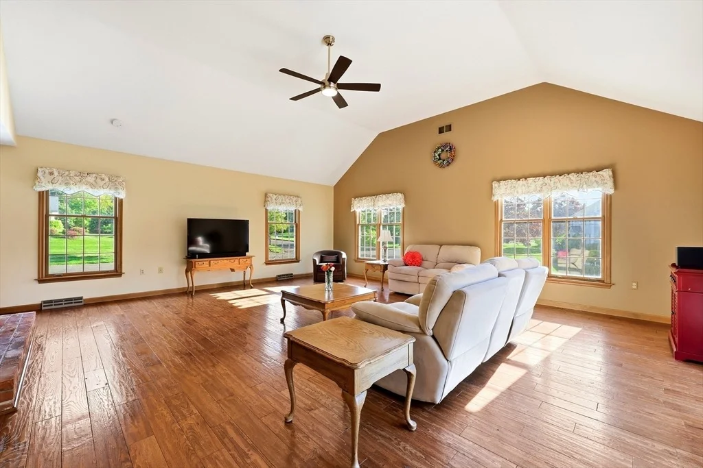 Photo of 17 Wildflower Cir
