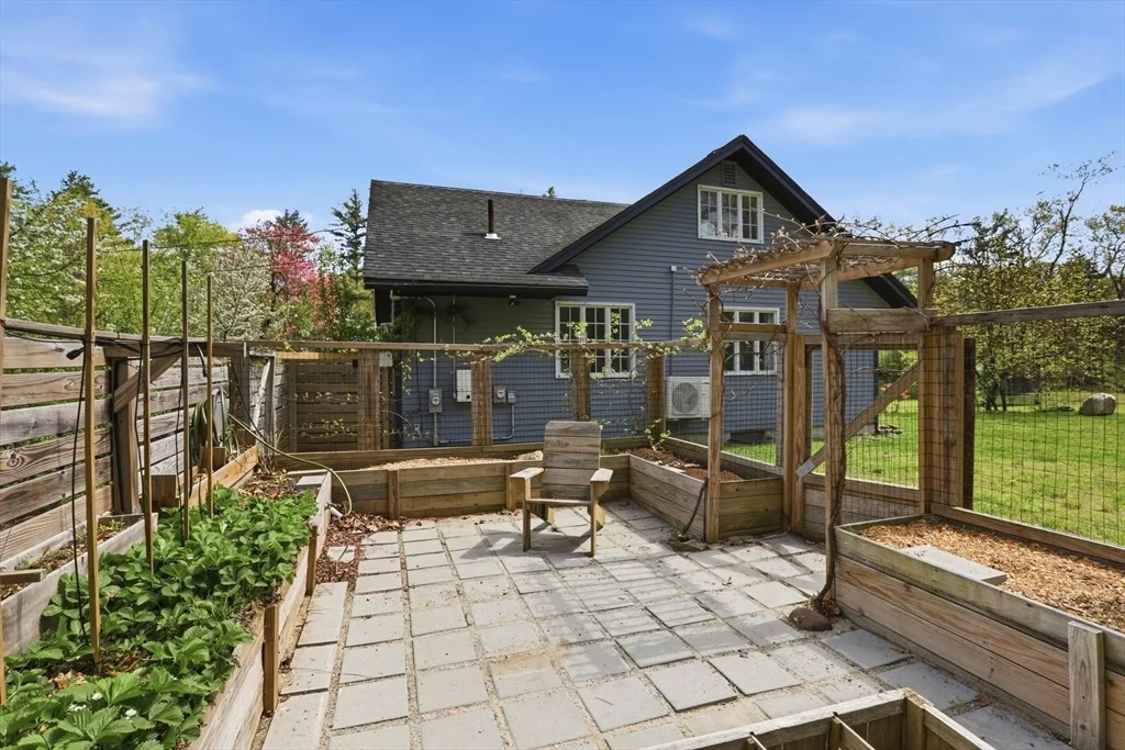 Photo of 31 Chapman Rd