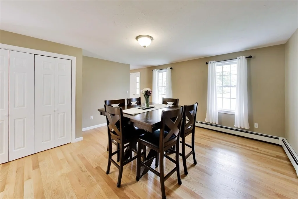 Photo of 24 Meadow Ln