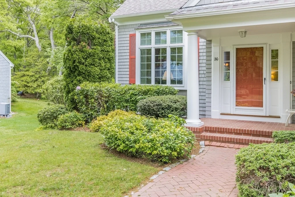 Photo of 20 Crestview Circle